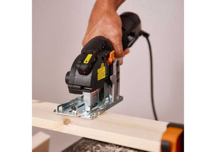 VERSACUT 3-3/8" COMPACT CIRCULAR SAW WITH LASER GUIDE TECHNOLOGY